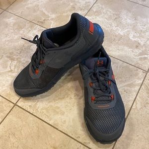 Under Armour , Size 12 , Mens Toccoa shoe , very slightly used , Grey w/orange